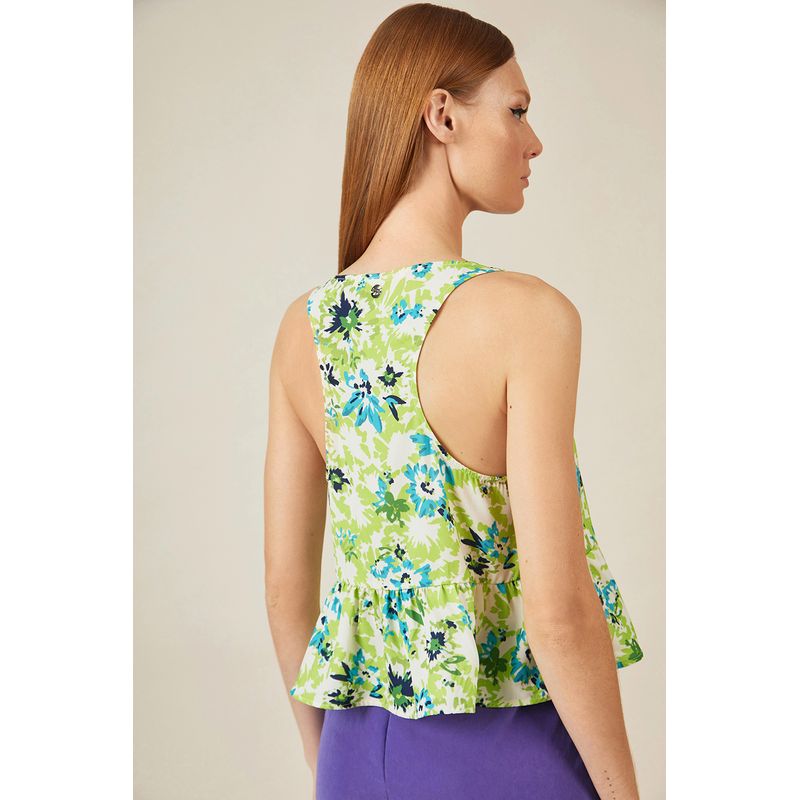 Regata-Fashion-Fluida-Feminina-Acostamento