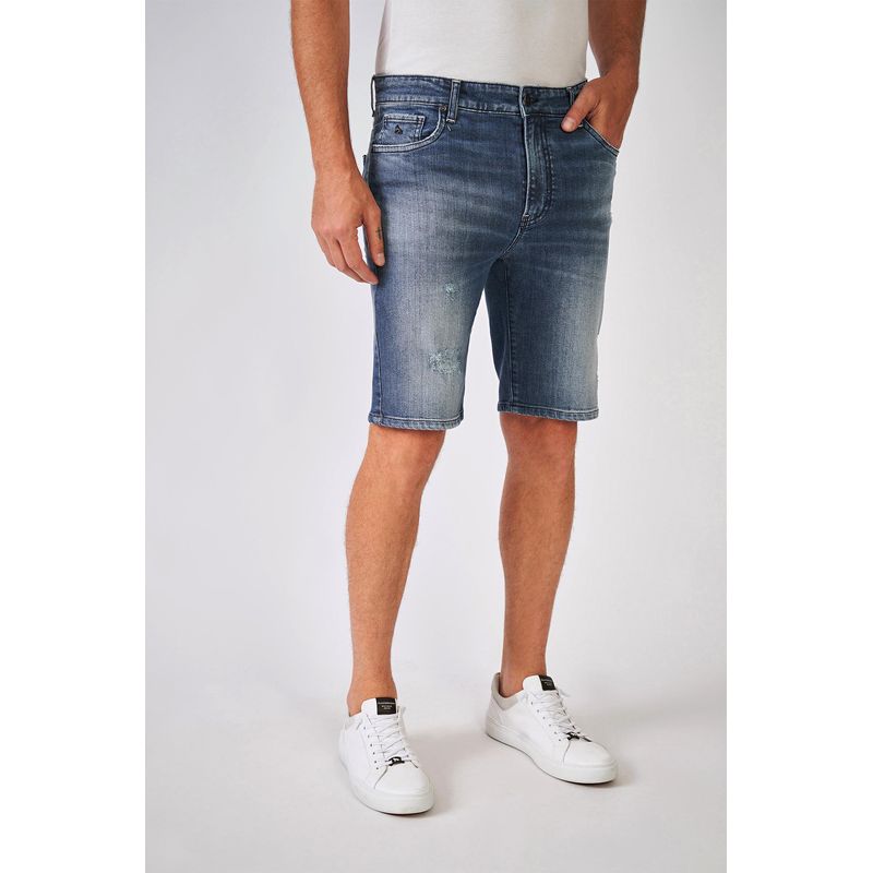 Bermuda-Jeans-Leve-Puido-Masculina-Acostamento