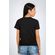 T-Shirt-Love-Young-Menina-Acostamento