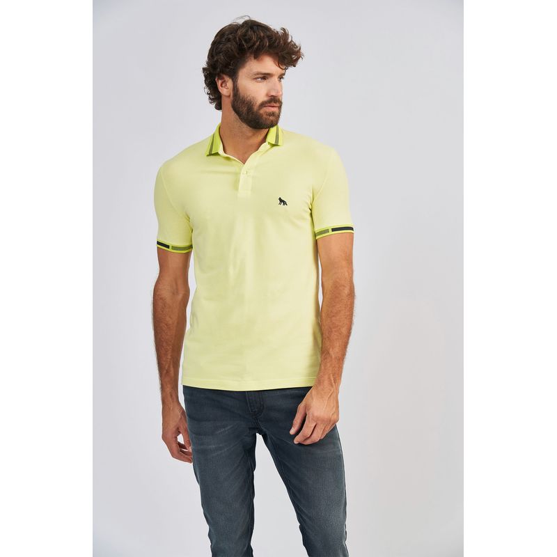 Polo-Detalhe-Duo-Masculina-Acostamento