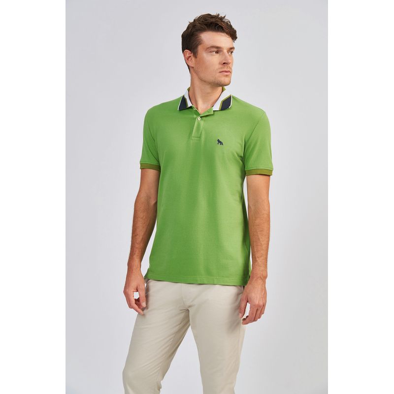 Polo-Gola-Detalhada-Masculina-Acostamento