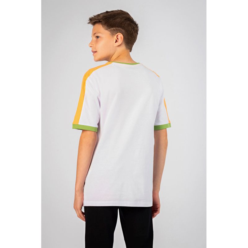 Camiseta-Recortes-Young-Menino-Acostamento
