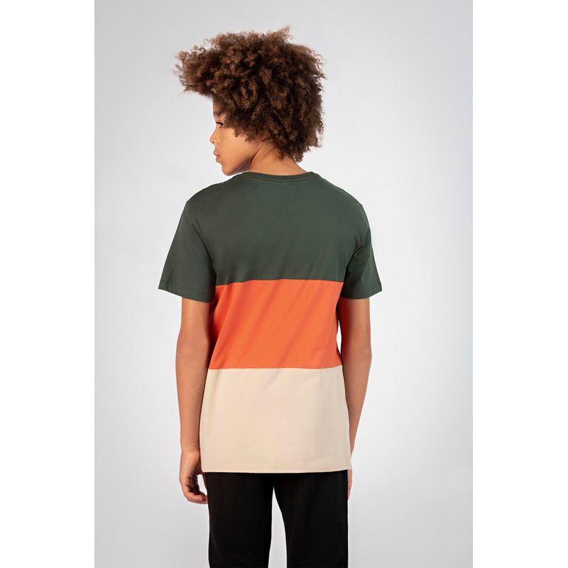 Camiseta-Three-Color-Young-Menino-Acostamento