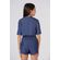 Camisa-Cropped-Young-Menina-Acostamento