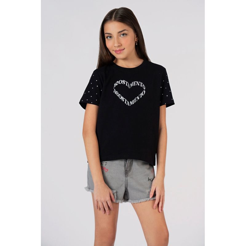 T-Shirt-Heart-Lettering-Young-Menina-Acostamento