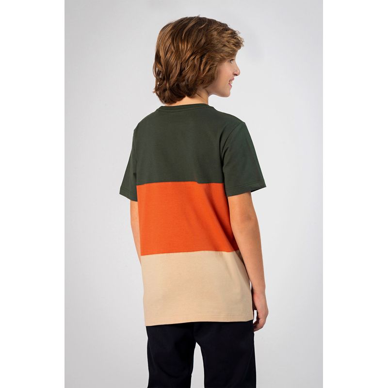 Camiseta-Crop-Color-Menino-Acostamento