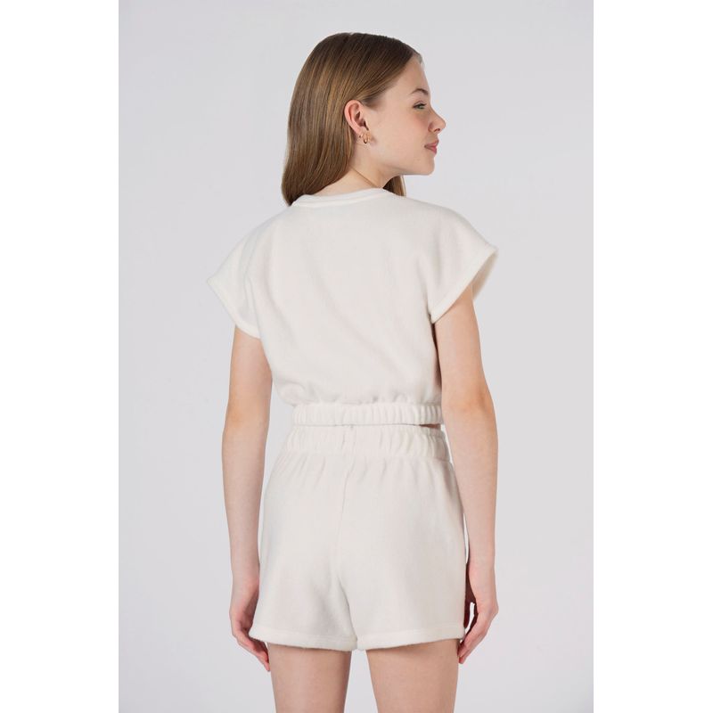 Blusa Fluffy Young Menina Acostamento