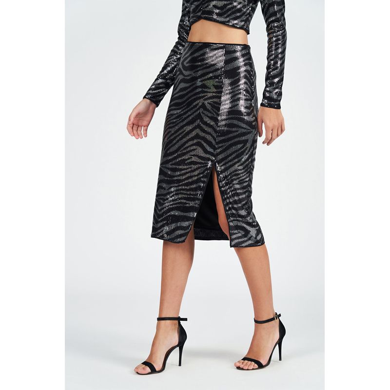 Saia-Black-Savage-Feminina-Acostamento