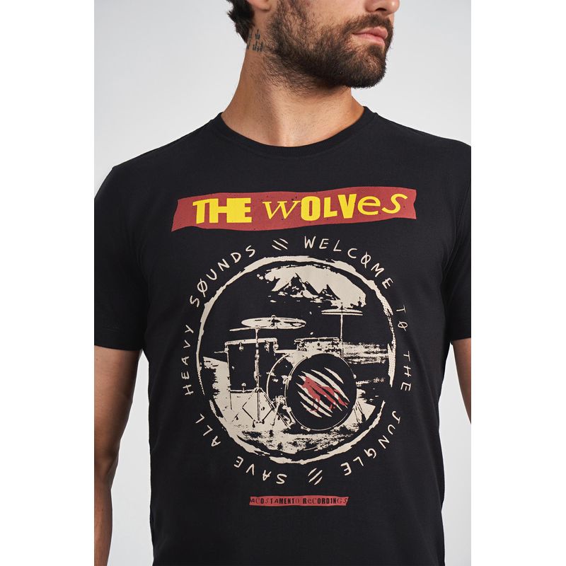 Camiseta-The-Wolves-Masculina-Acostamento