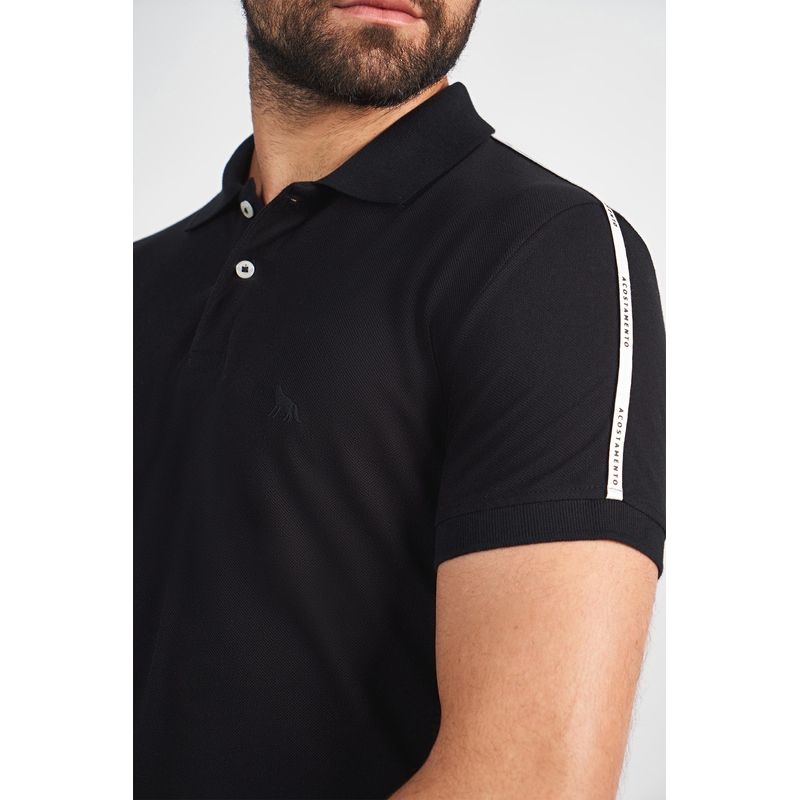 Polo-Detalhe-Ombro-Masculina-Acostamento