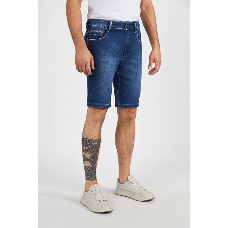 Bermuda-Jeans-Demarcada-Masculina-Acostamento