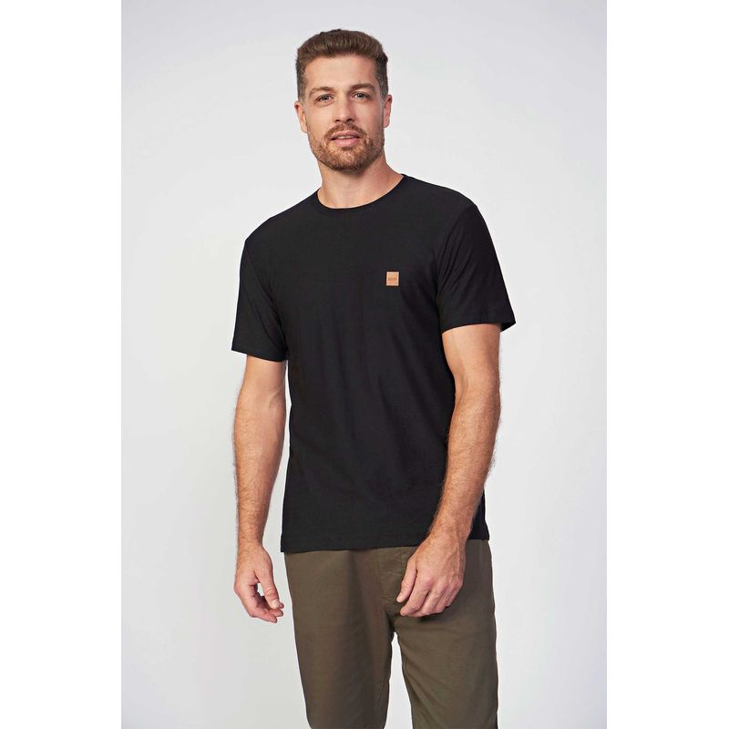 Camiseta-Detalhe-Peito-Masculina-Acostamento