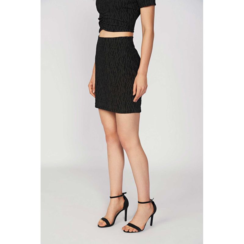 Saia-Black-Nervura-Feminina-Acostamento