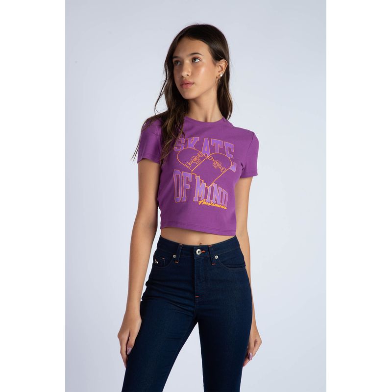 T-Shirt-Skate-Of-Mind-Young-Menina-Acostamento