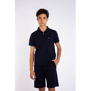 Polo-Gold-Young-Menino-Acostamento