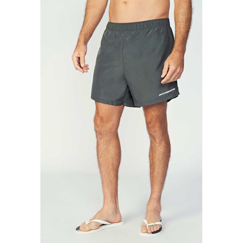 Short-Esportivo-Moscow-Masculino-Acostamento