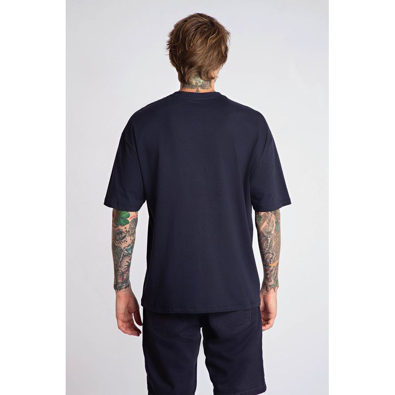 Camiseta-Stay-Weird-Masculina-Vicinal