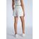 Short-Paete-Young-Menina-Acostamento