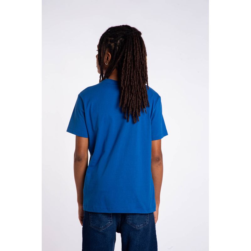 Camiseta-Lobo-Colorido-Young-Menino-Acostamento