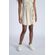 Saia-Clochard-Young-Menina-Acostamento