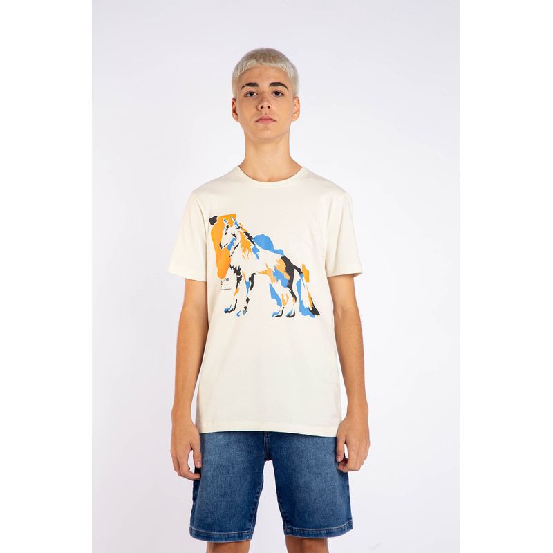 Camiseta-Explore-The-World-Young-Menino-Acostamento