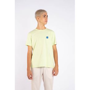 Camiseta-Wolf-Relevo-Young-Menino-Acostamento- Camiseta-Wolf-Relevo-Young-Menino-Acostamento-