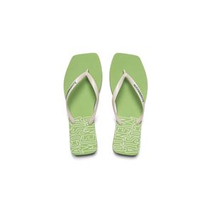 Chinelo-Byline-Feminino-Acostamento