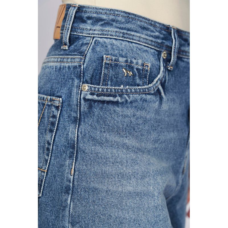 Bermuda-Jeans-Mom-Feminina-Acostamento