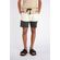 Bermuda-Colored-Young-Menino-Acostamento