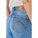 Bermuda-Jeans-Puidos-na-Barra-Feminina-Acostamento
