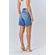 Bermuda-Jeans-Puidos-na-Barra-Feminina-Acostamento