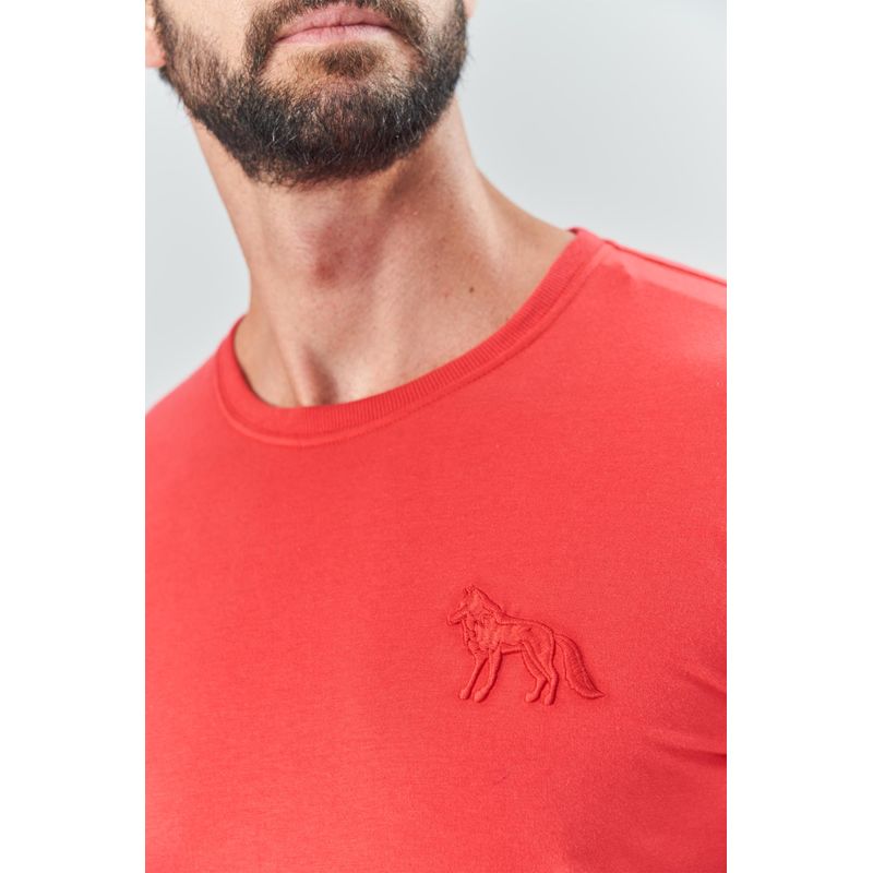 Camiseta-Lobo-Medio-Masculina-Acostamento