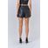 Short-Black-Fenda-Lateral-Feminino-Acostamento