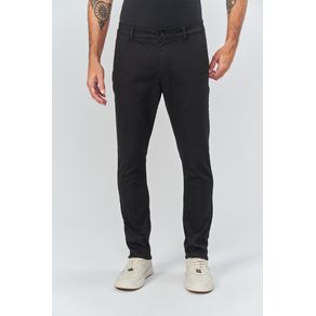 Calca-Sarja-Khloe-Masculina-Acostamento Calca-Sarja-Khloe-Masculina-Acostamento