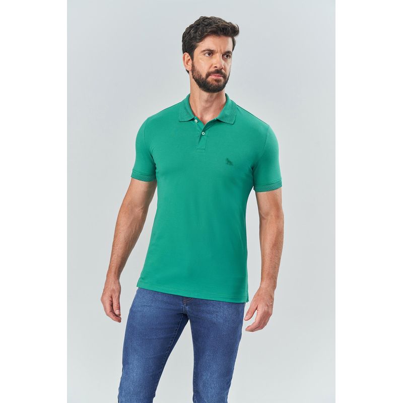 Polo-Elegante-Masculina-Acostamento