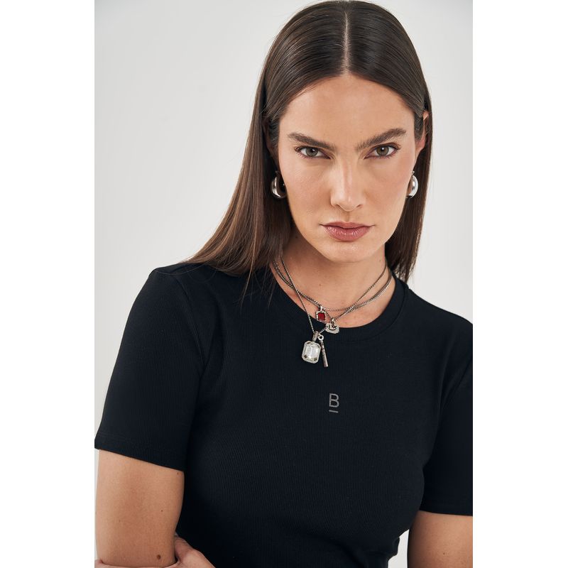 T-Shirt-Basic-Emblema-Central-Feminina-Inblanche