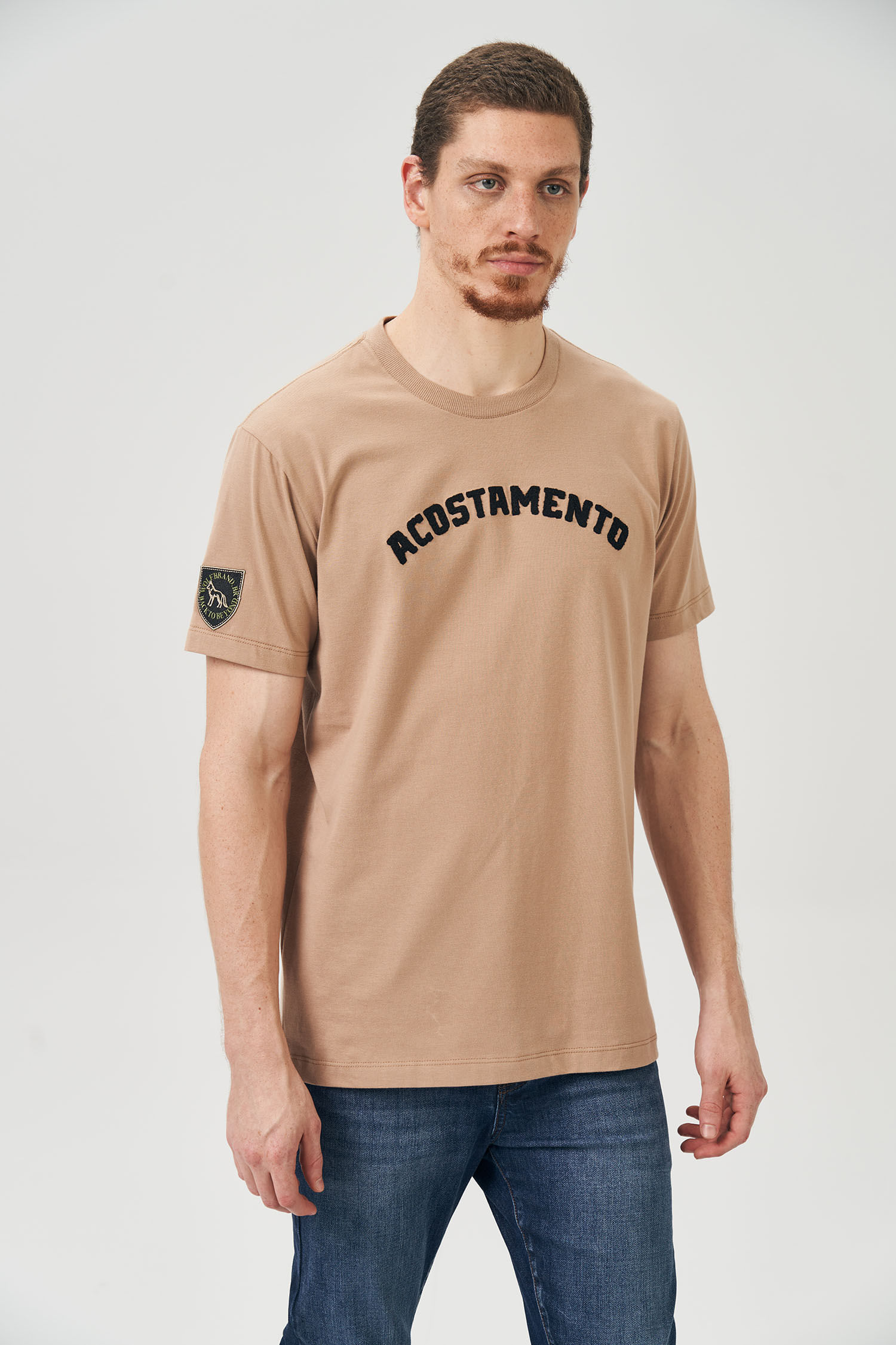 Camiseta Emblema Manga Masculina Acostamento