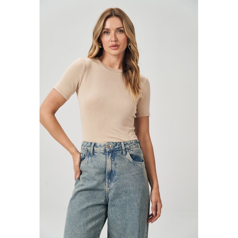 Blusa-Essential-Feminina-Acostamento