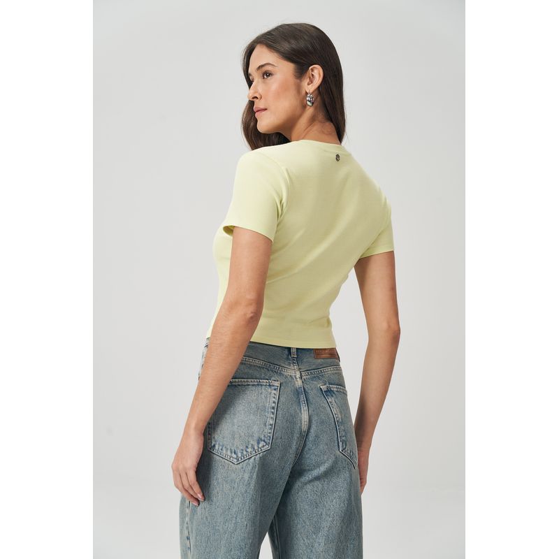 T-Shirt-Canelada-Bordado-Feminina-Acostamento