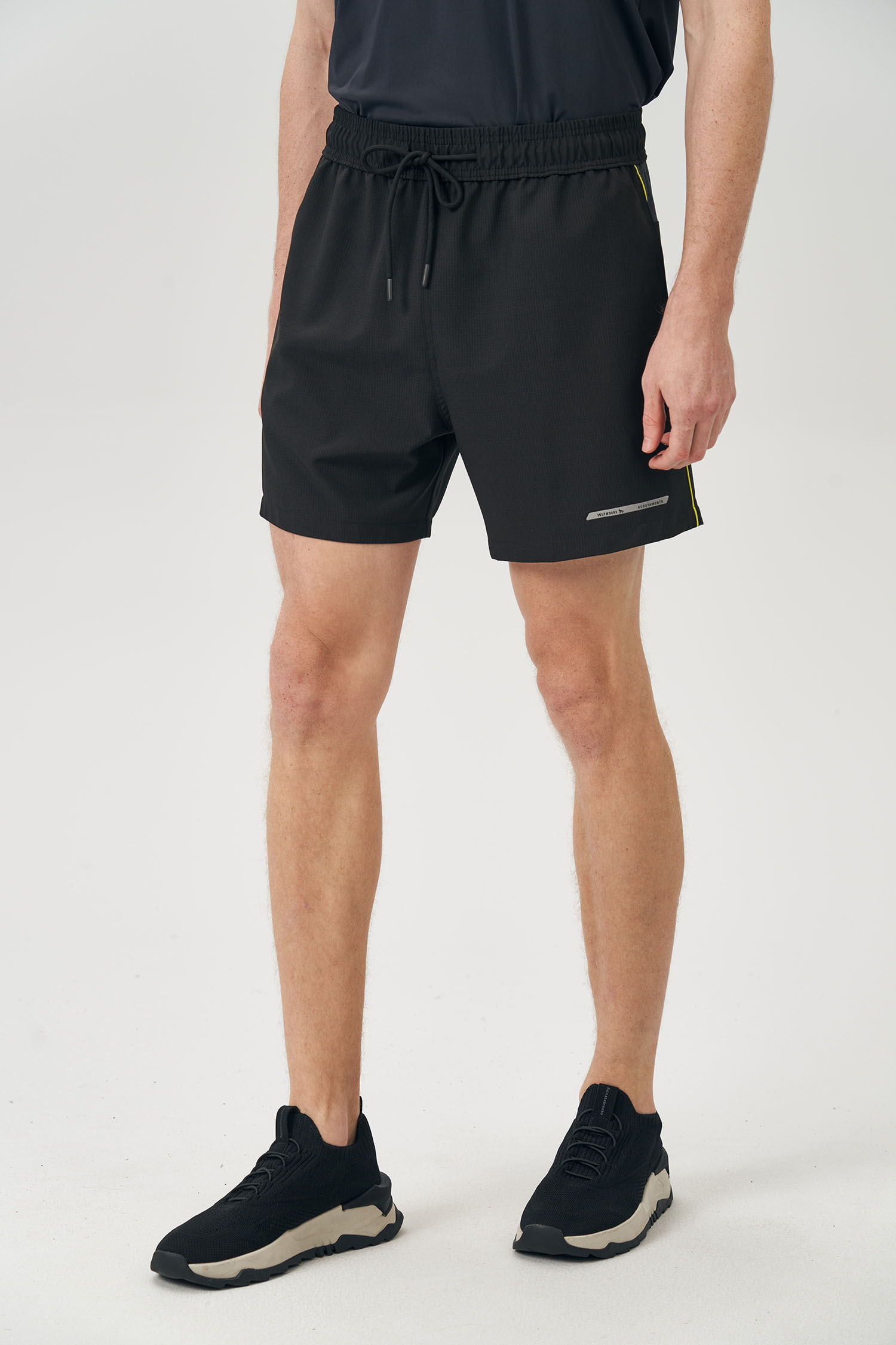 Short Casual Com Friso Masculino Acostamento