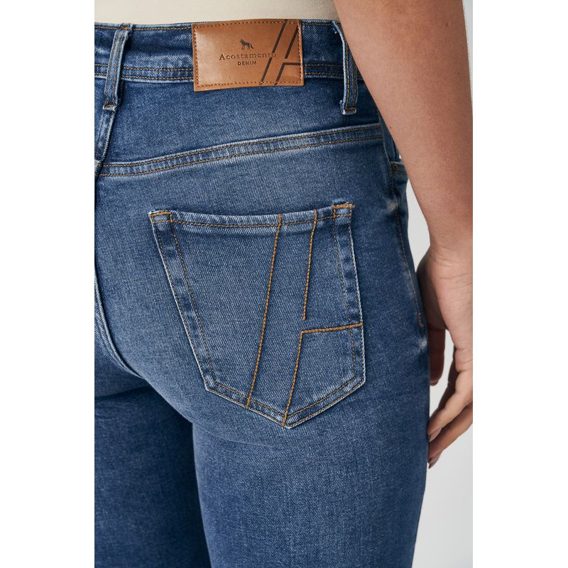 Calca-Jeans-Flare-Barra-Desfiada-Feminina-Acostamento