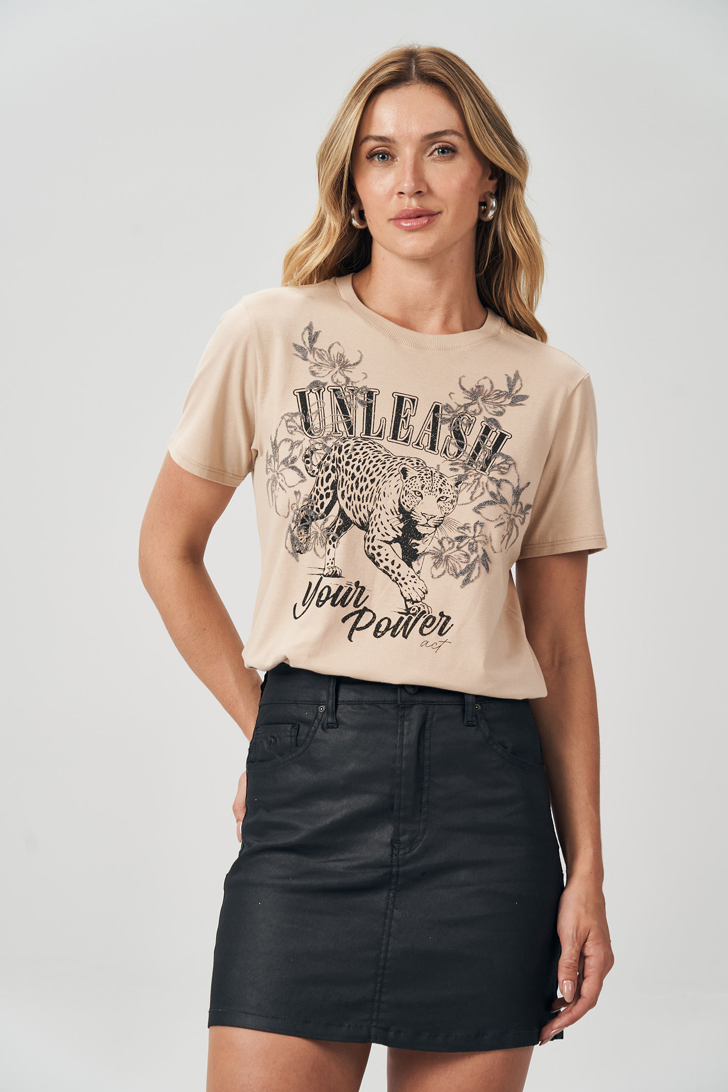 T-Shirt Unleash Feminina Acostamento
