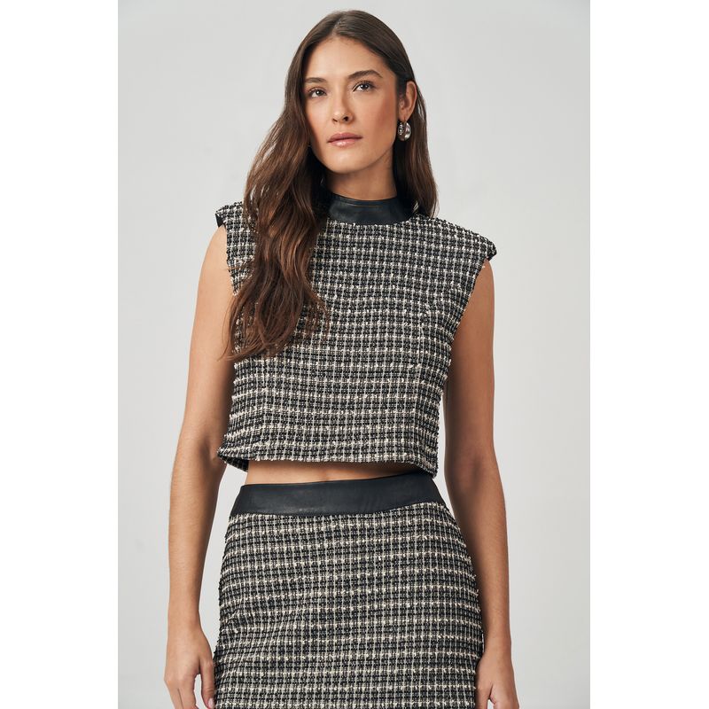 Blusa-Gola-PU-Feminina-Acostamento