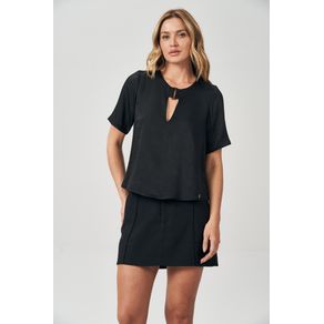 Blusa-Detalhe-Gola-Feminina-Acostamento Blusa-Detalhe-Gola-Feminina-Acostamento
