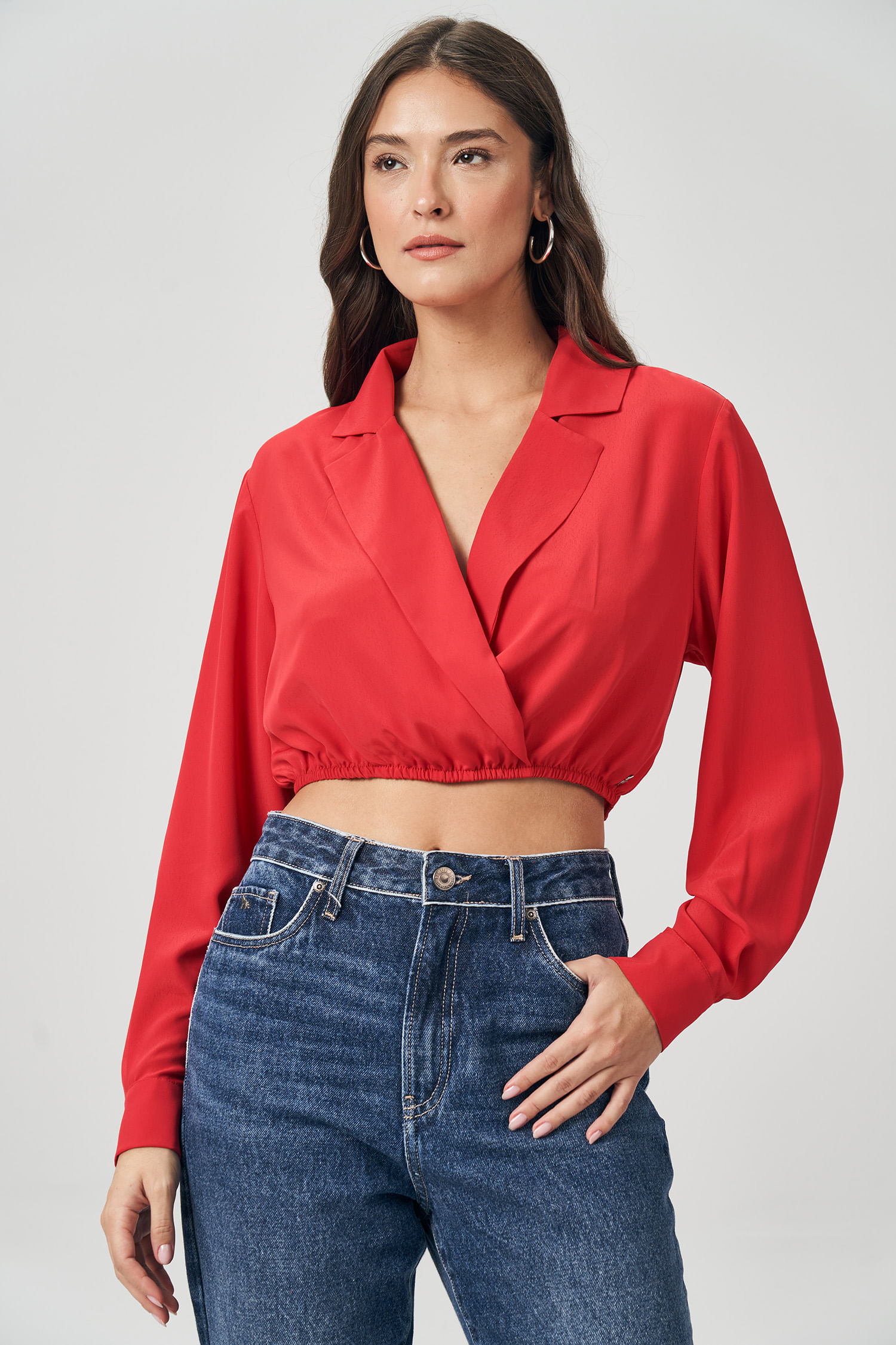 Blusa Com Lapela Feminina Acostamento