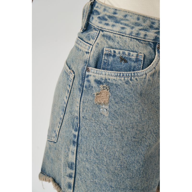 Short-Jeans-Claro-Classic-Feminino-Acostamento