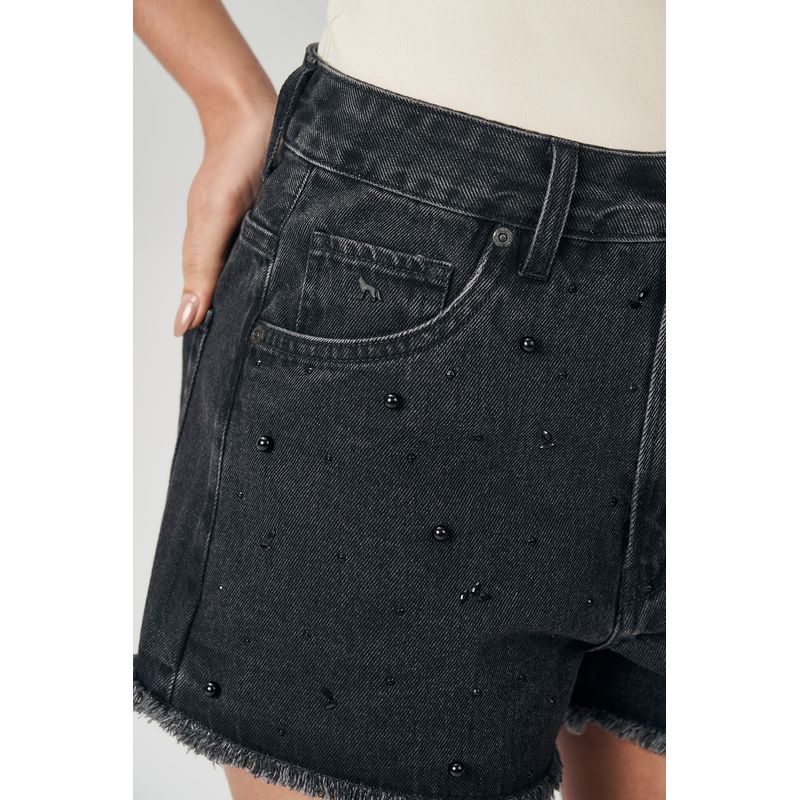 Short-Jeans-Boyfriend-Aplicacoes-Feminino-Acostamento