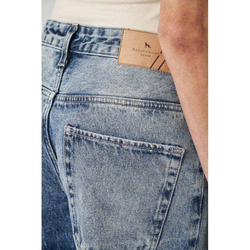 Short-Jeans-Boyfriend-Feminino-Acostamento