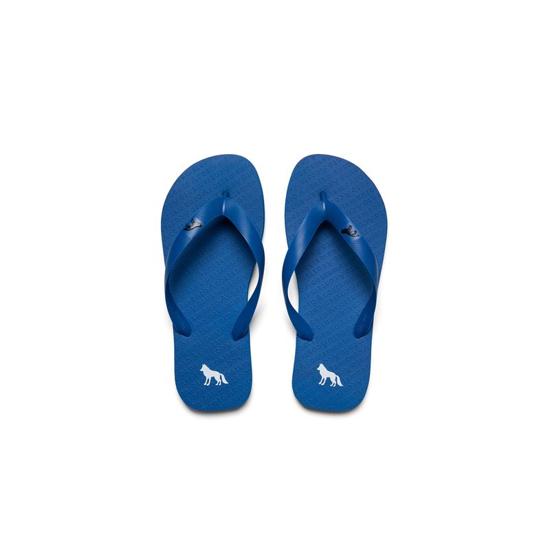 Chinelo-Wolf-Local-Young-Menino-Acostamento