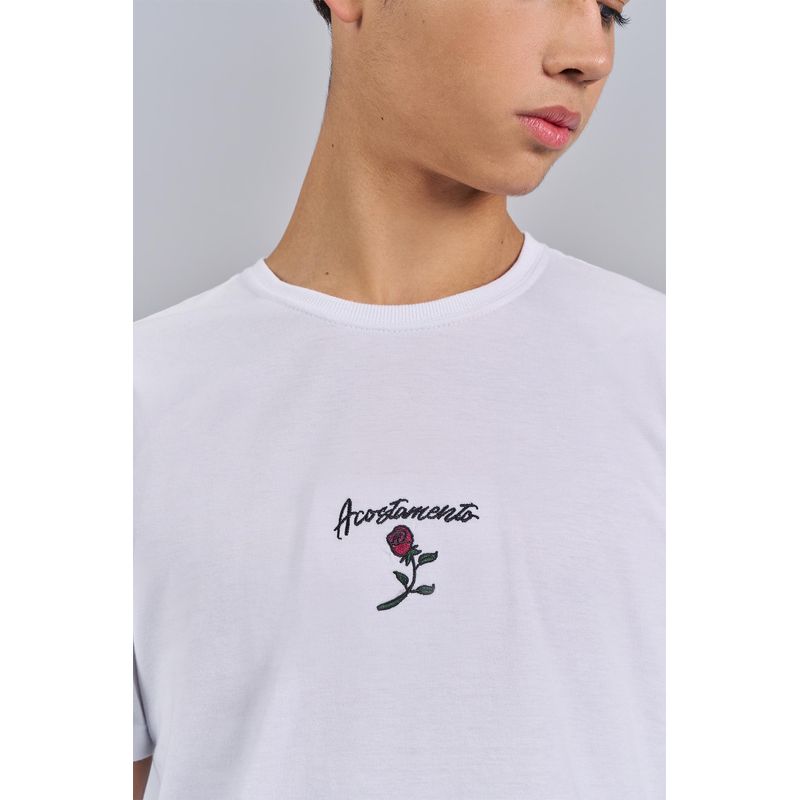 Camiseta-The-Rose-Young-Menino-Acostamento